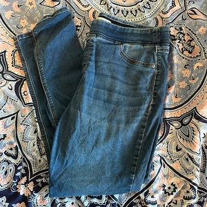 Old Navy Rockstar Jeggings Size 16